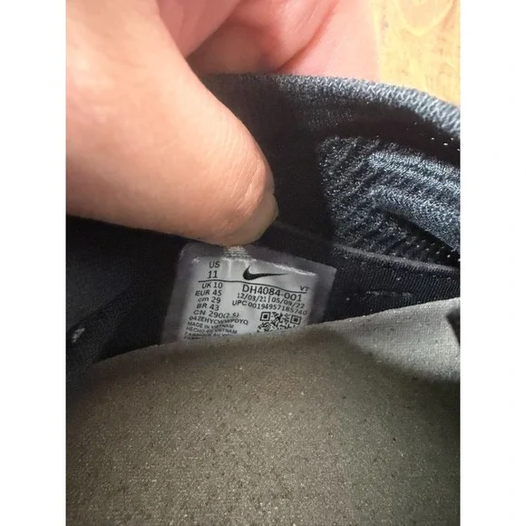 Nike Air VaporMax 2021 Flyknit Shoes Mens Size 11 Black Knit Sneakers DH4084-001 - Picture 7 of 7